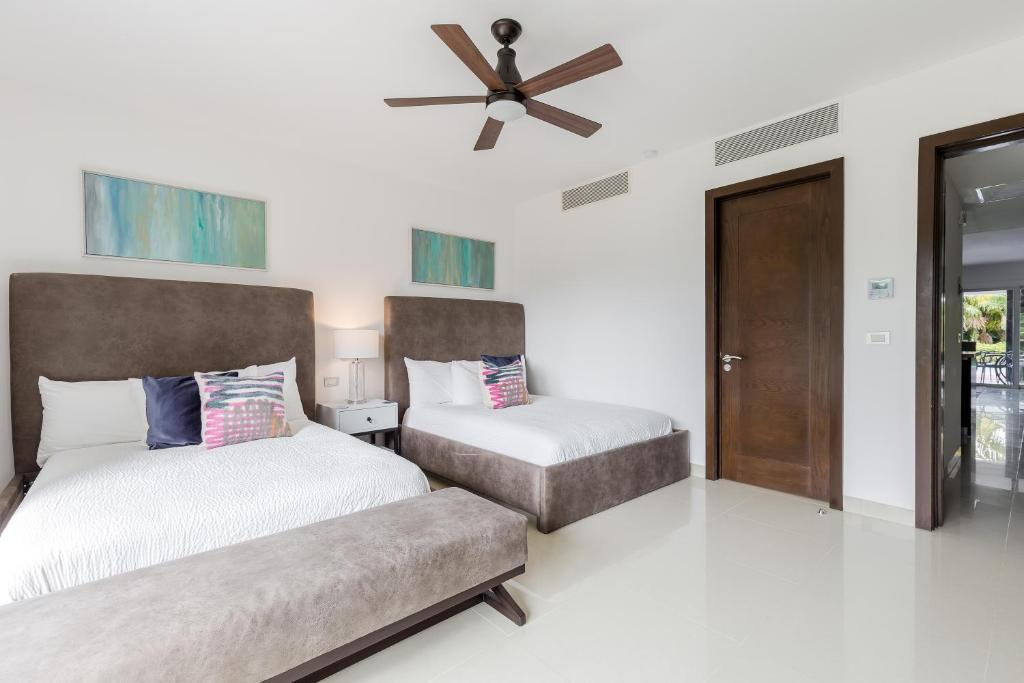 Mareazul Beach Condos At playa del Carmen