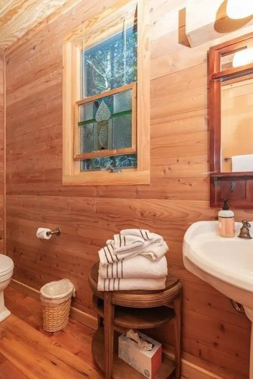The Sonoma Treehouse 3 Bedroom Home by RedAwning