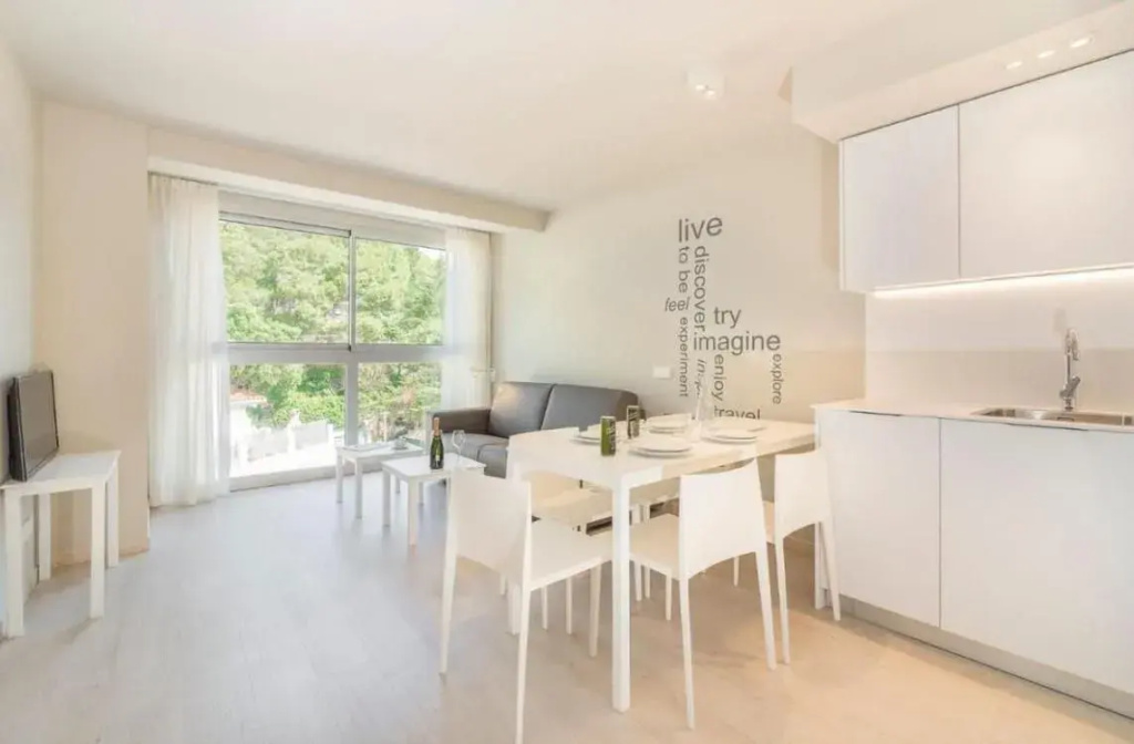 Daro Apartments