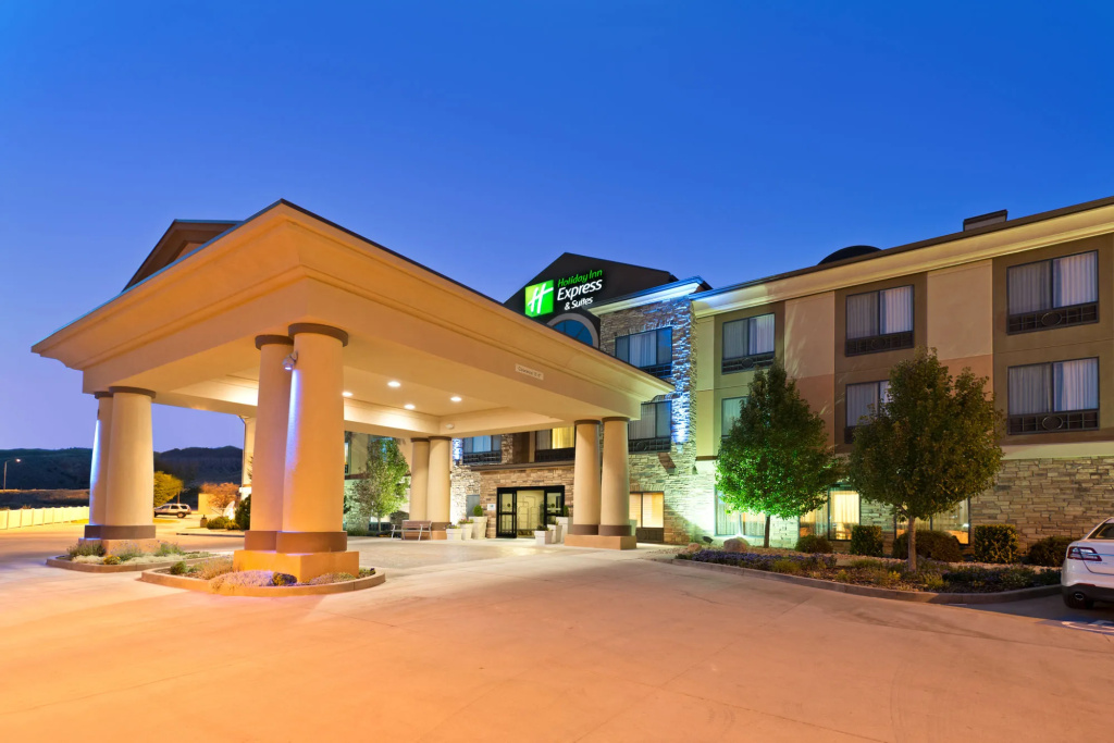 Holiday Inn Express & Suites Richfield by IHG