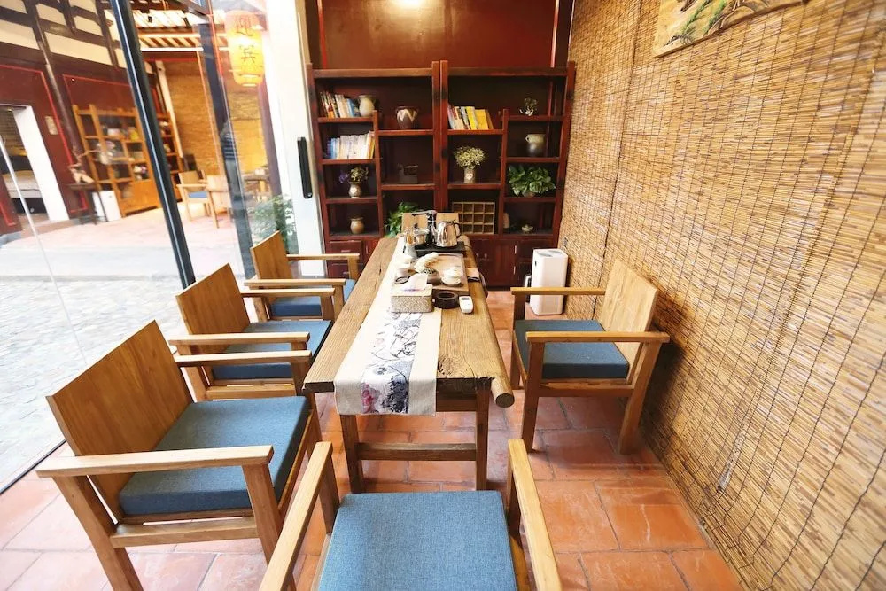 Chaozhou Shifeng Yingbin Inn