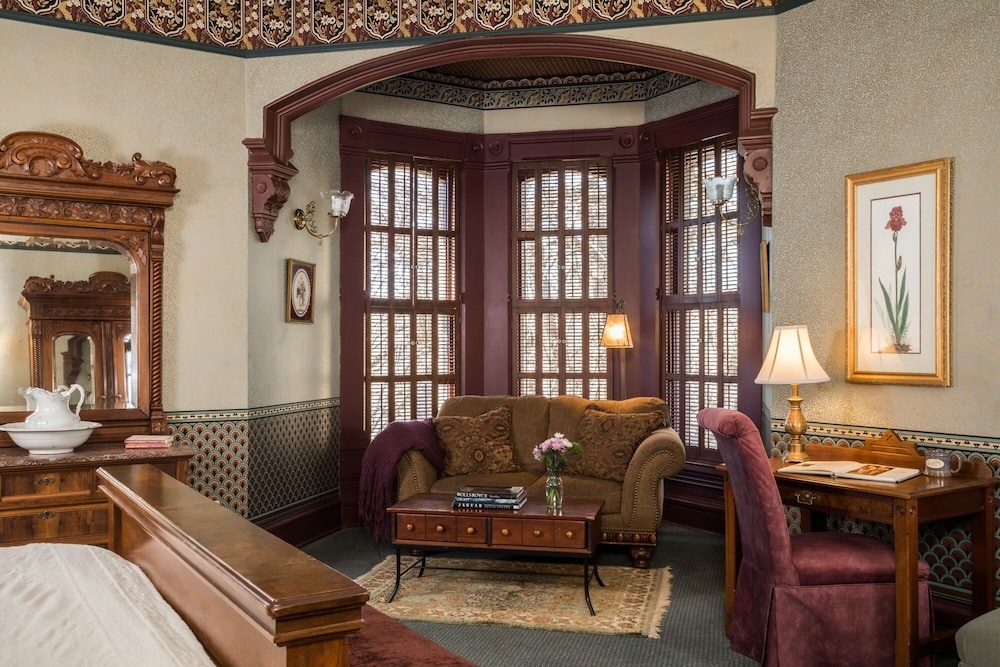 Inn at Pine Terrace