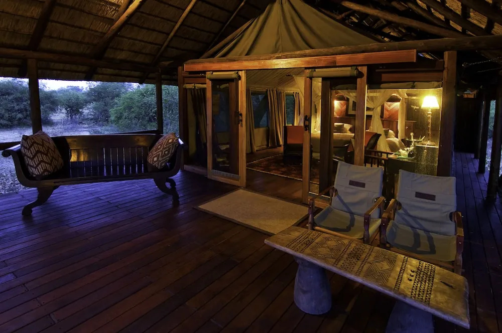 Selinda Camp