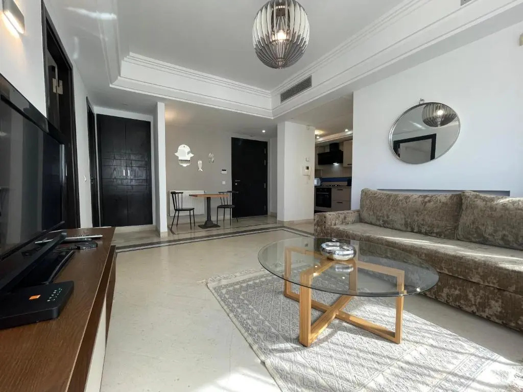 Bright Flat Lac 2 Tunis