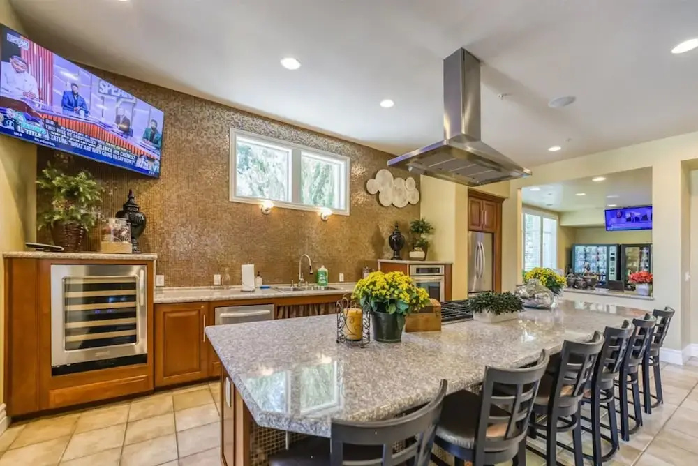 Marketing in Reno With 2 Bedrooms and 2 Bathrooms