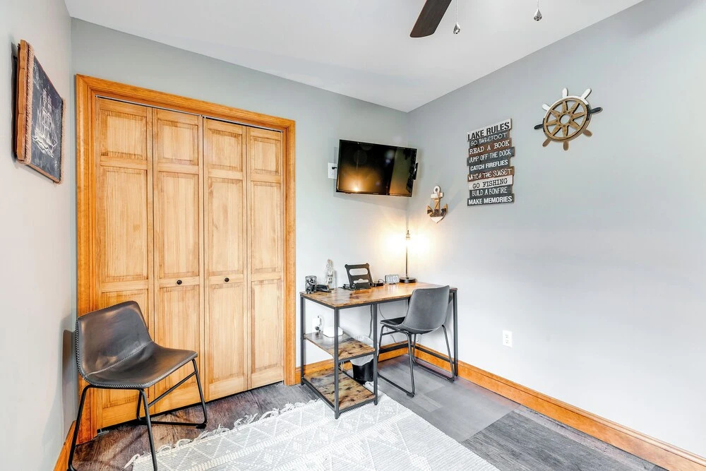 Pocono Lake House Hideaway: Hot Tub & Theater Room
