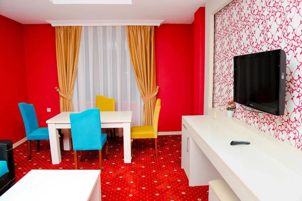 Lara Hotel & Spa