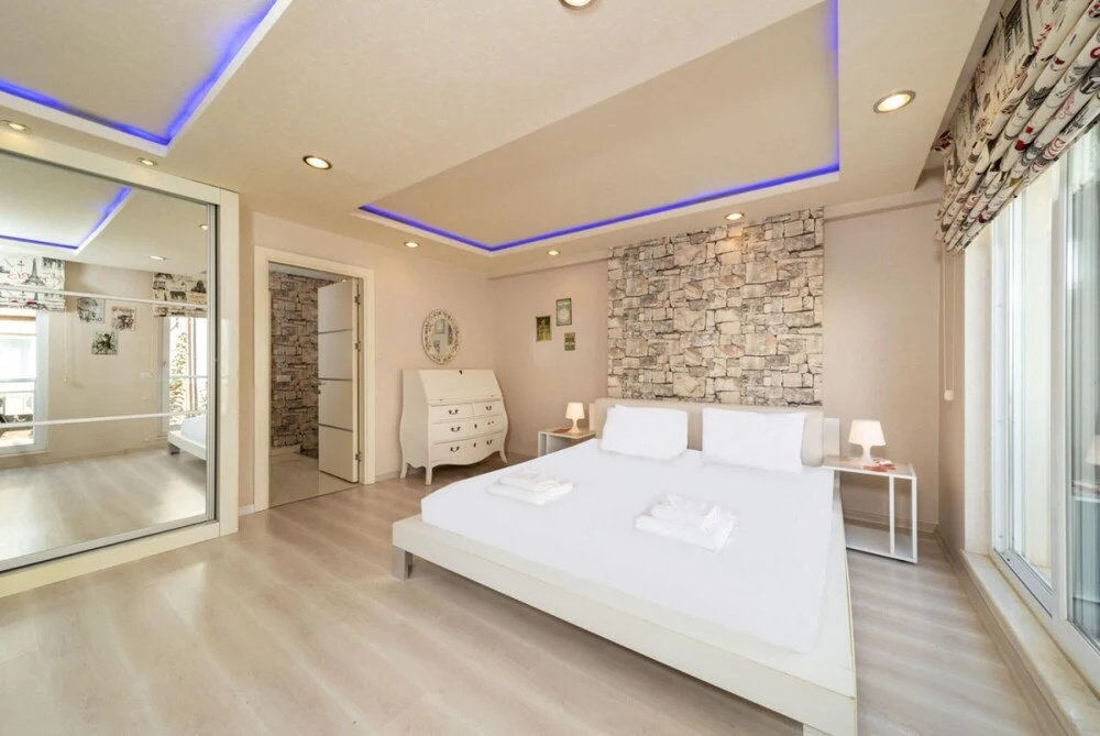 Stylish Duplex With Garden and Gazebo in Muratpasa
