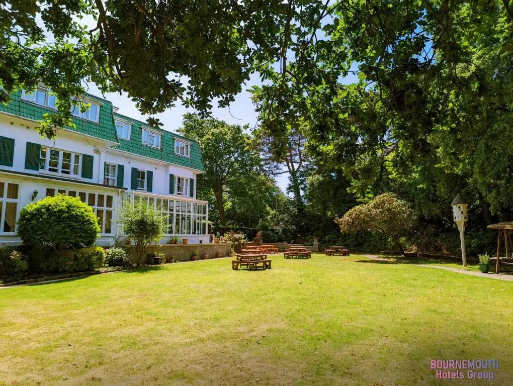 The Grove Hotel