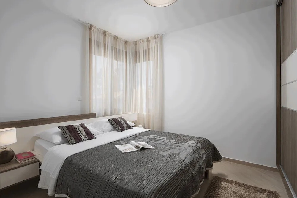 Malibu Grand Royale – Luxury Group Villa