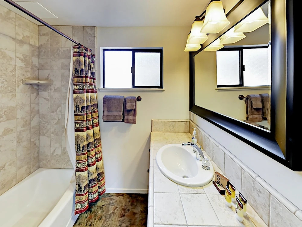 748 Butte Ave Home 3 Bedrooms 2 Bathrooms Home