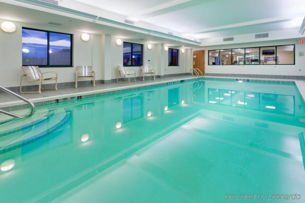 Holiday Inn Express Rochester-Victor by IHG