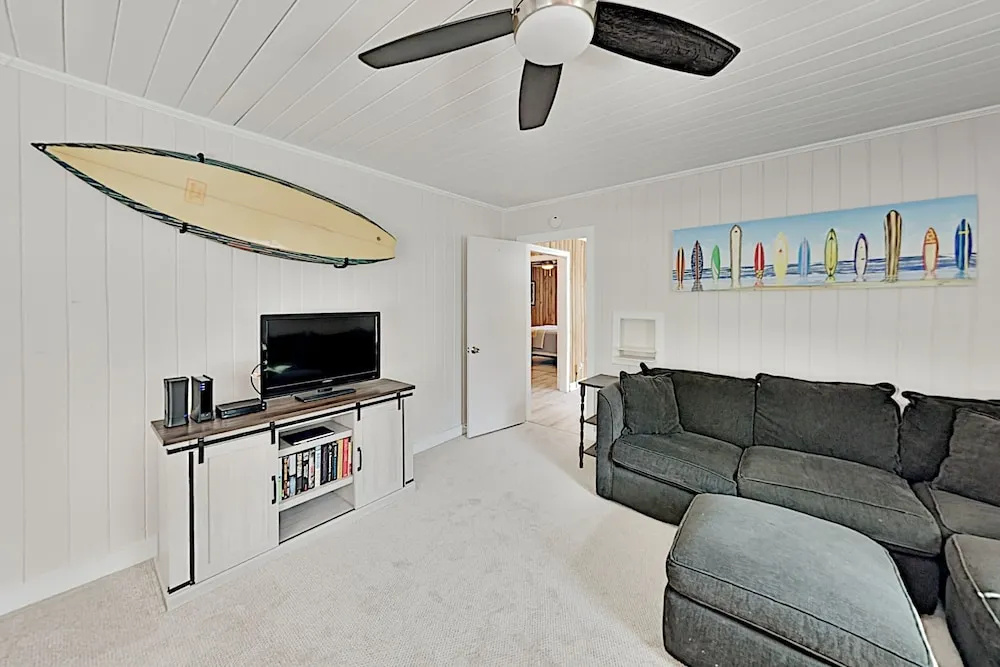612sunny 2 Bedroom Home