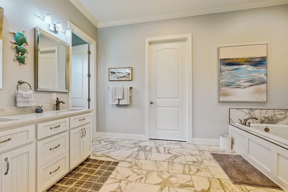 Golf Course-view Home Near Beaches With Deck, Porch, Grill, Streaming, W/d, & AC