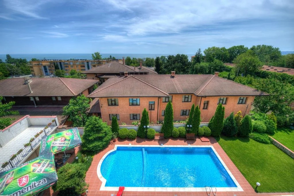 Alekta Hotel - Free Parking