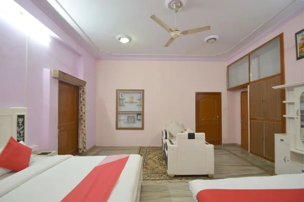 OYO 18515 Hotel Jal Mahal Jhalak Palace