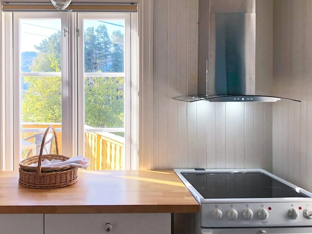 6 Person Holiday Home in Averoy