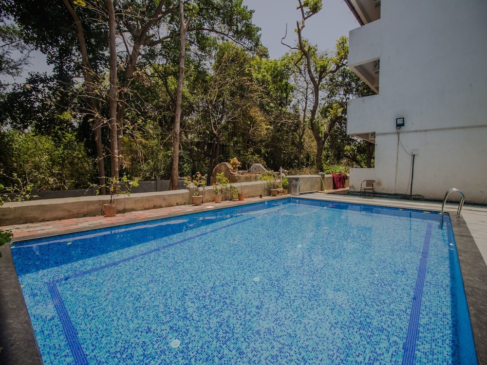 OYO 14206 Home Graceful Studio Calangute