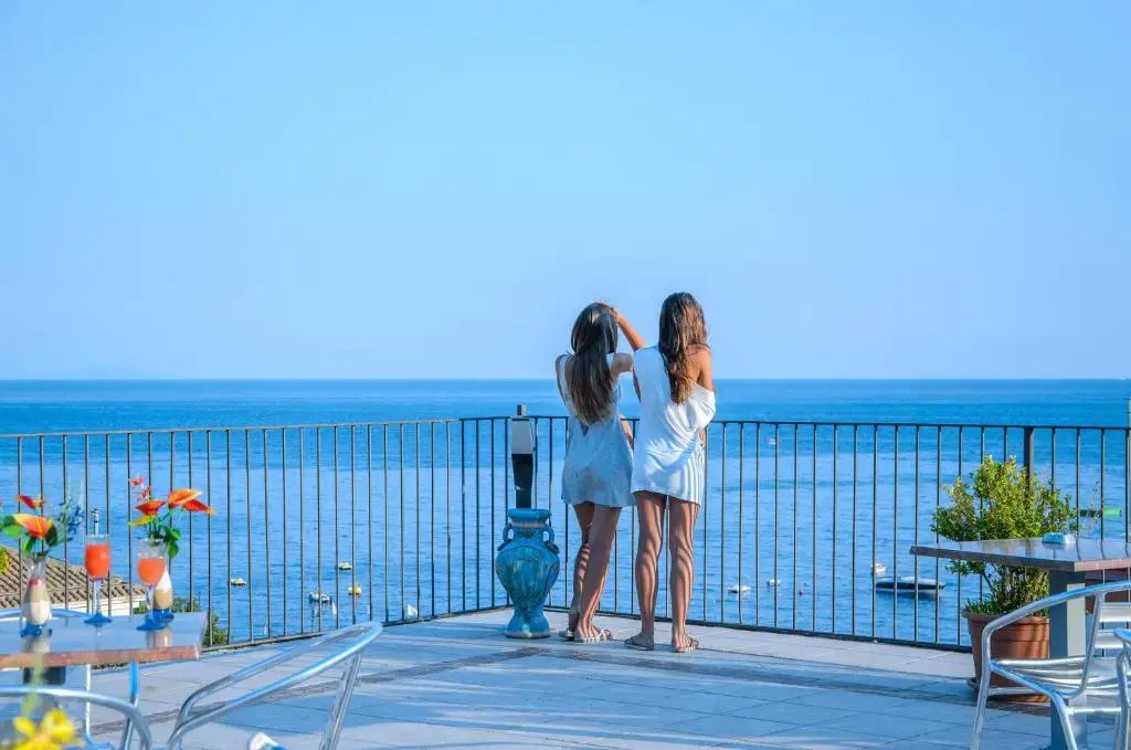 Riviera B&B Rooms and Apartament SEA-VIEW