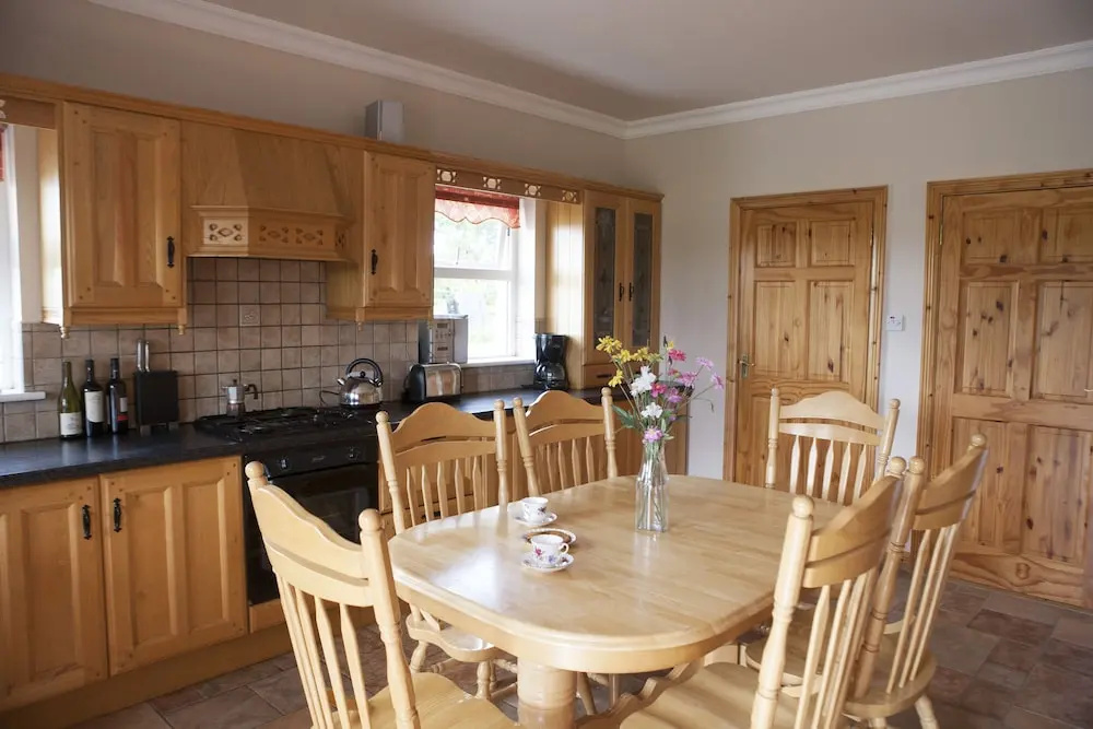Inviting 4-bed House in Strokestown