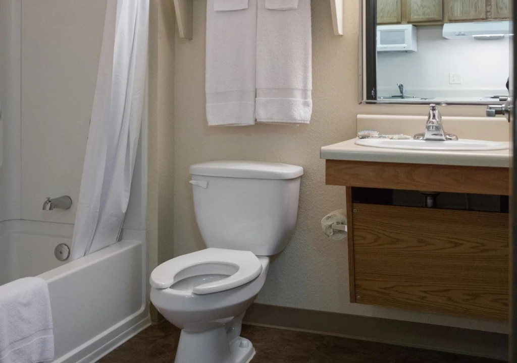 WoodSpring Suites Kansas City Lenexa