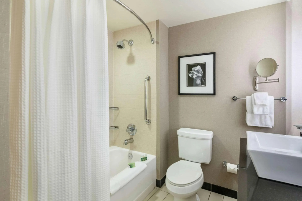 Cambria Hotel Pittsburgh - Downtown