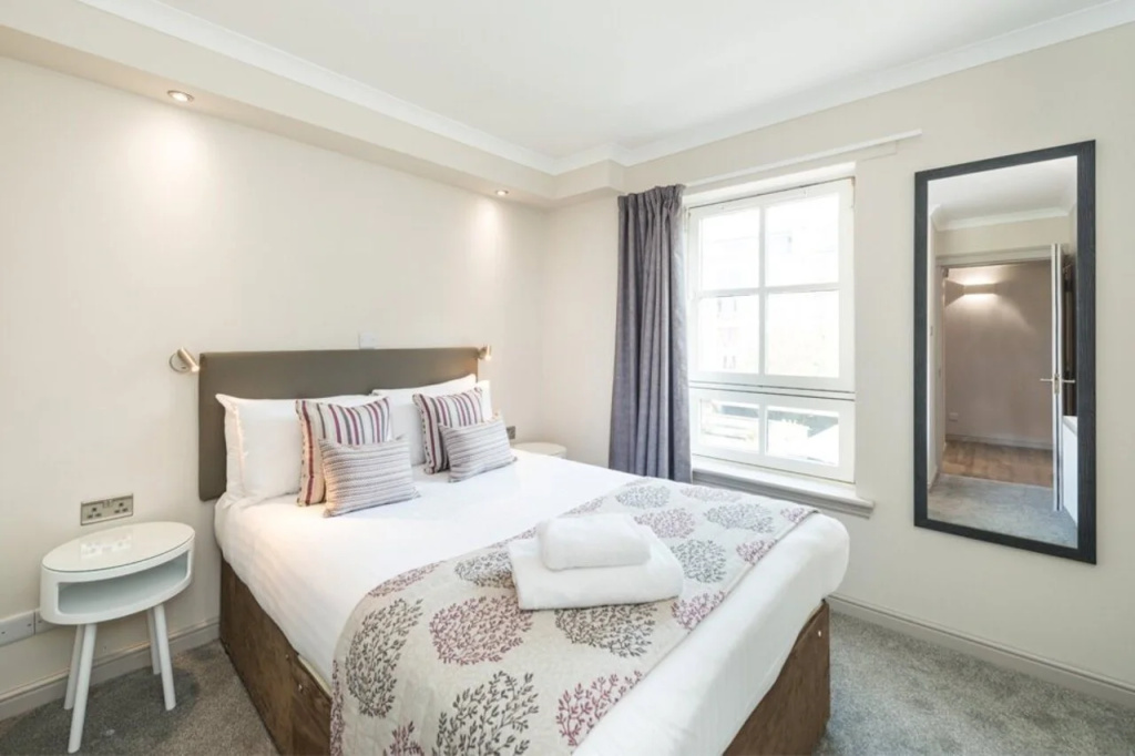 Fountain Court Apartments - Grove Executive