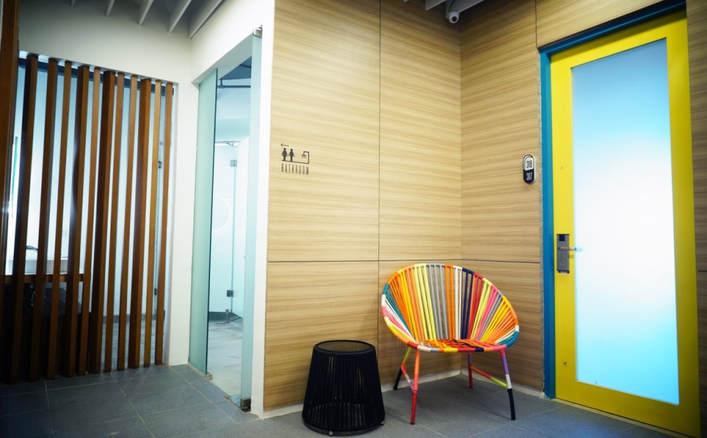 Borough Capsule Hostel Bali