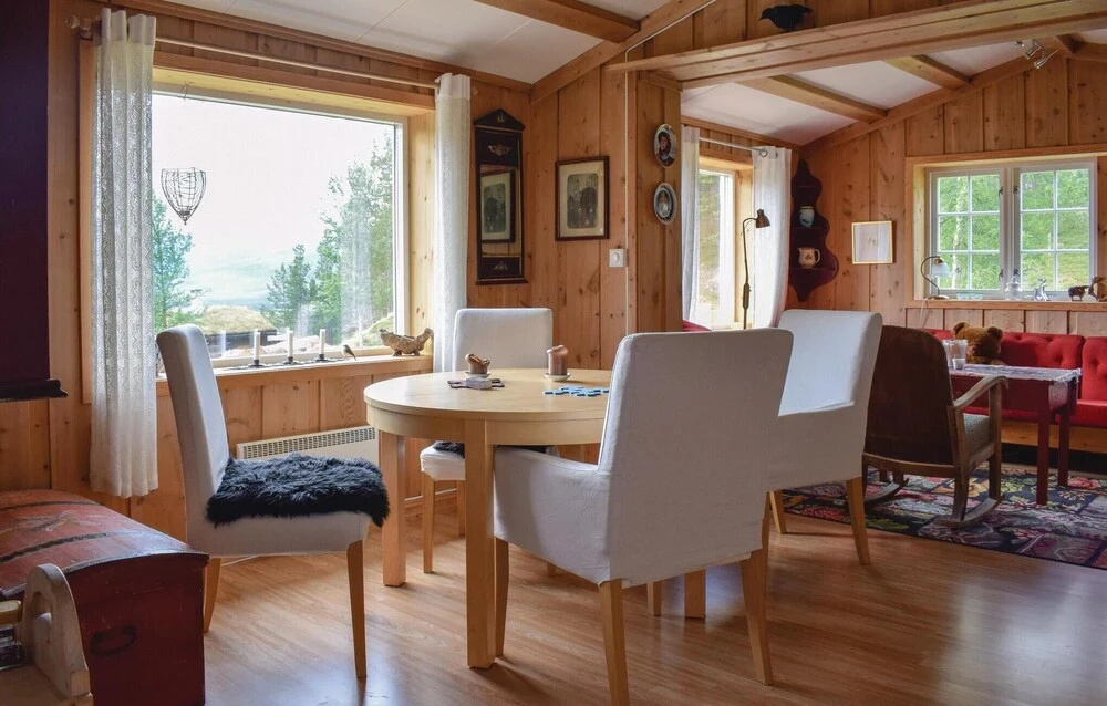 Three-Bedroom Holiday Home In Heidal