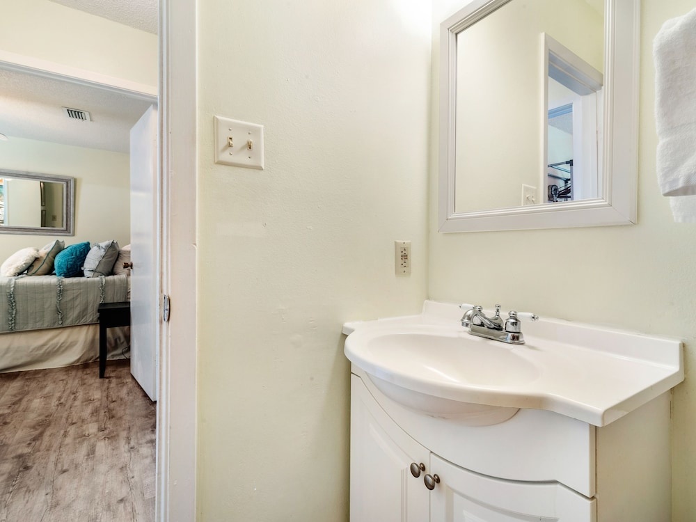 Sea Horse 311 by Bender Vacation Rentals
