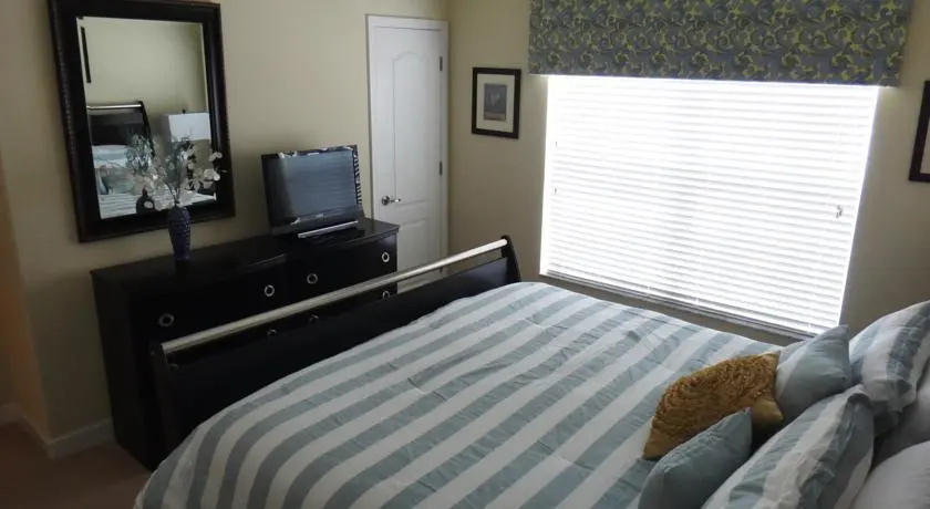 Paradise Palms by CozyKey Vacation Rentals