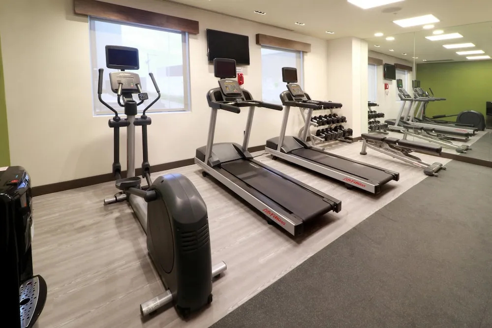 Holiday Inn & Suites Monterrey Apodaca Zona Airport, an IHG hotel