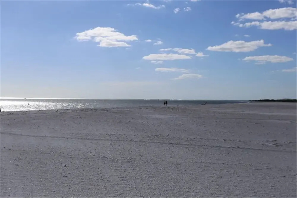 Castle Beach 402