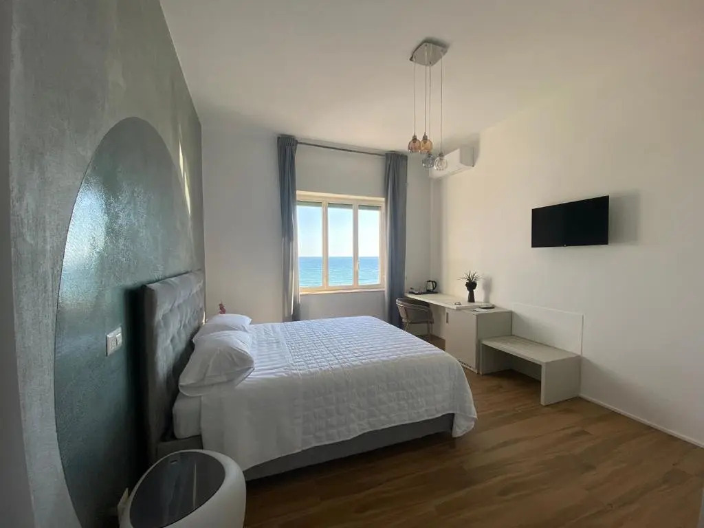 Cas’ A Mare - Beachfront Luxury Suites