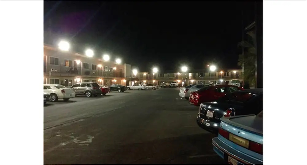 Parkway Inn
