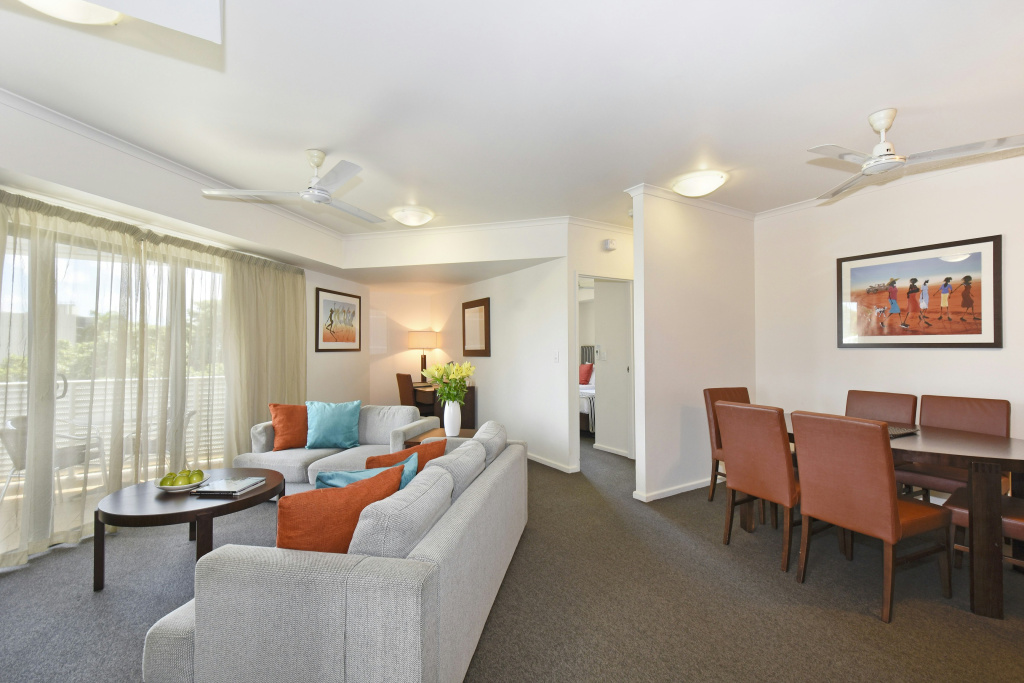 Metro Advance Apartments & Hotel