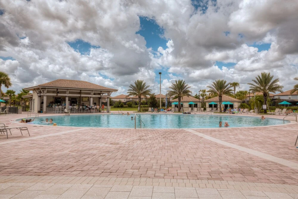 Contemporary Home w/ Private Pool& Spa!