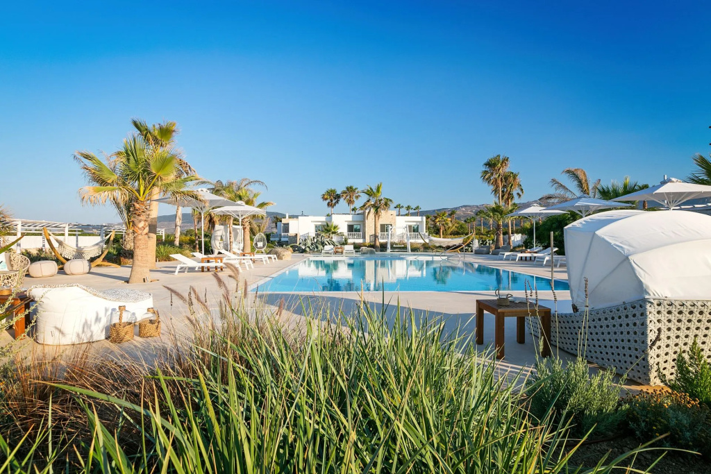 White Pearls-Adults Only Luxury Suites