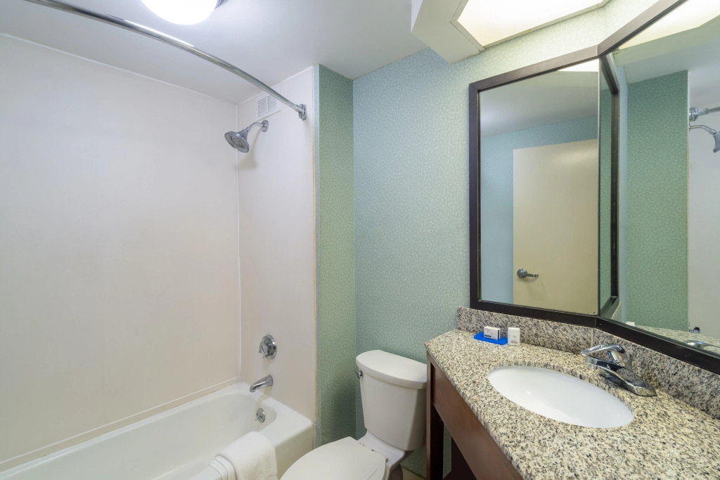Holiday Inn Express Forsyth by IHG