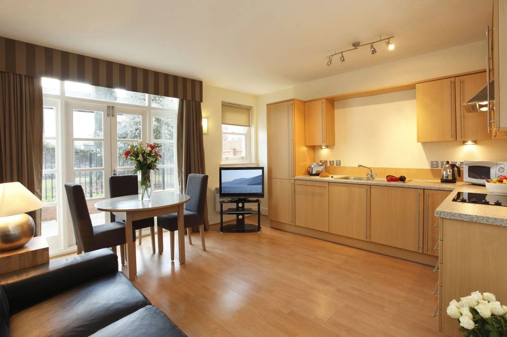 SACO Cardiff – Cathedral Road