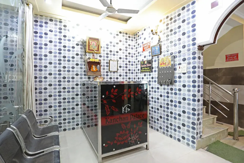 Kanchan Palace by OYO Rooms