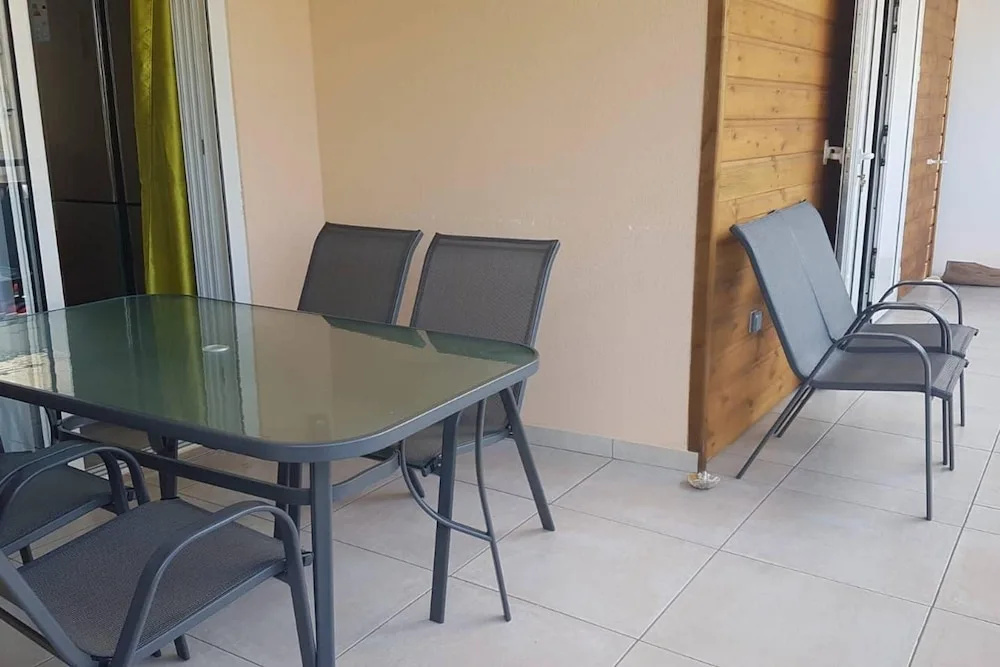 House With 2 Bedrooms in Saint-denis, With Furnished Terrace and Wifi