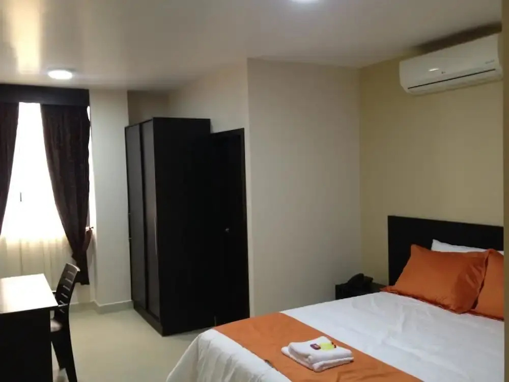 Amaron Hotel
