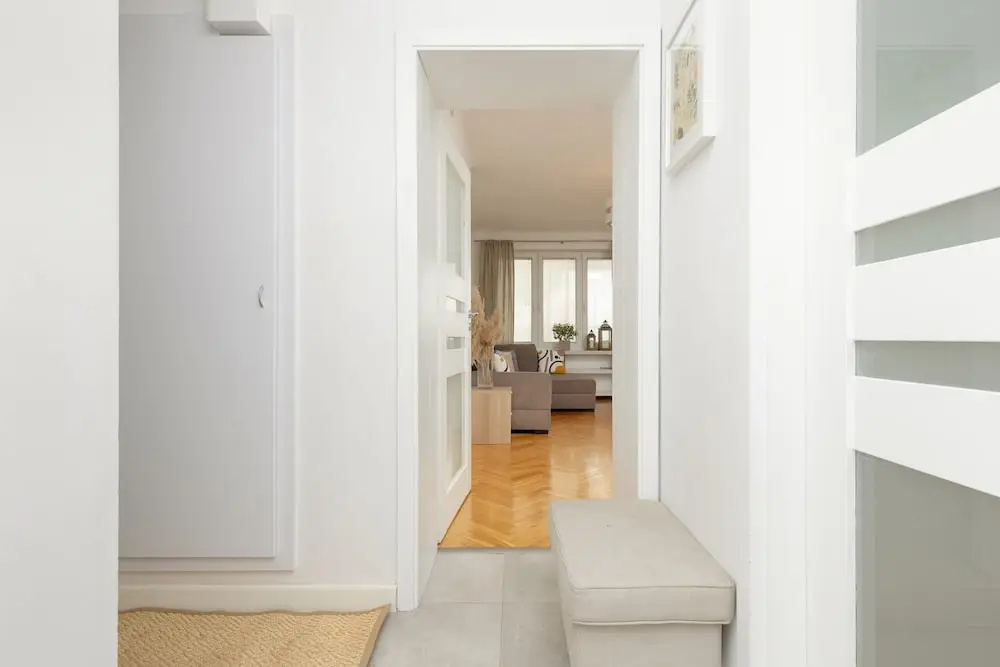 Bright Aapartment Holenderska by Renters