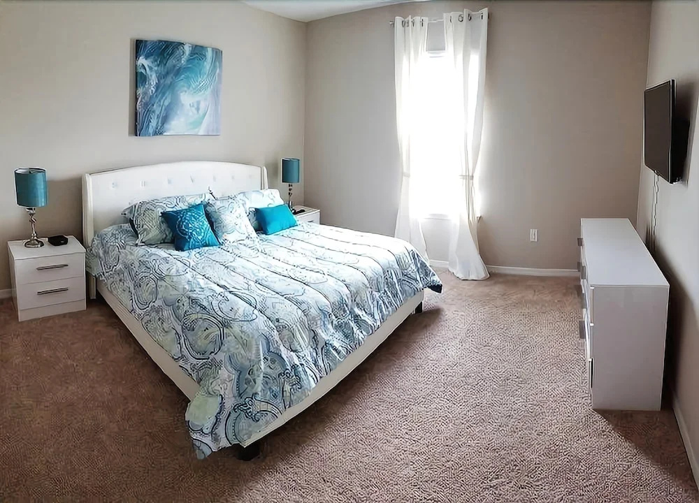 ST4746TD Solterra - Four Bedroom Townhouse