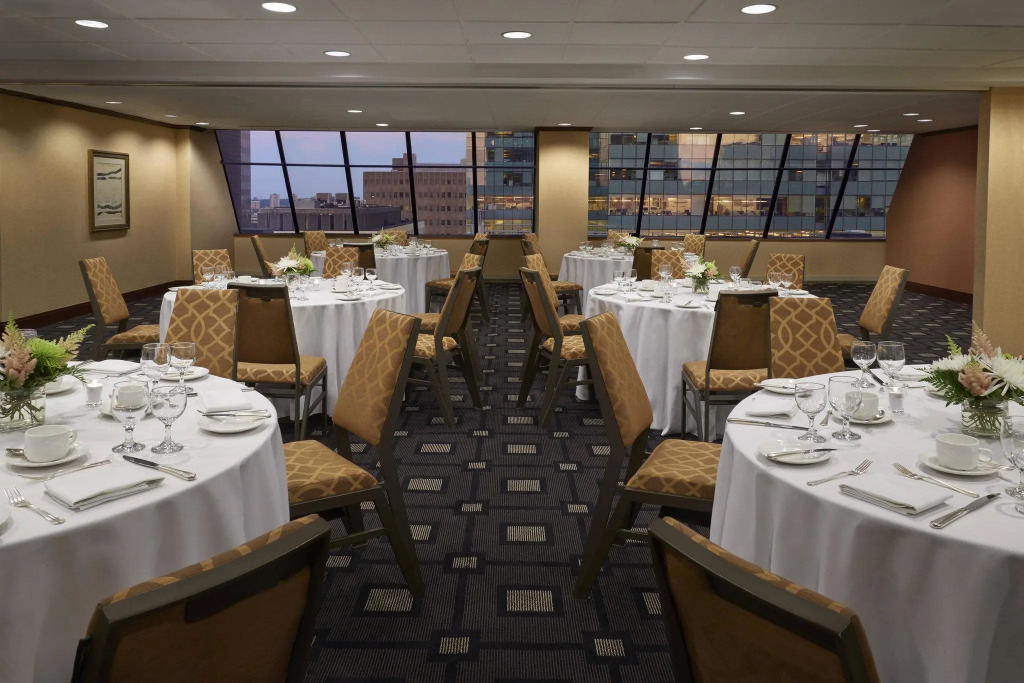 Sheraton Ottawa Hotel