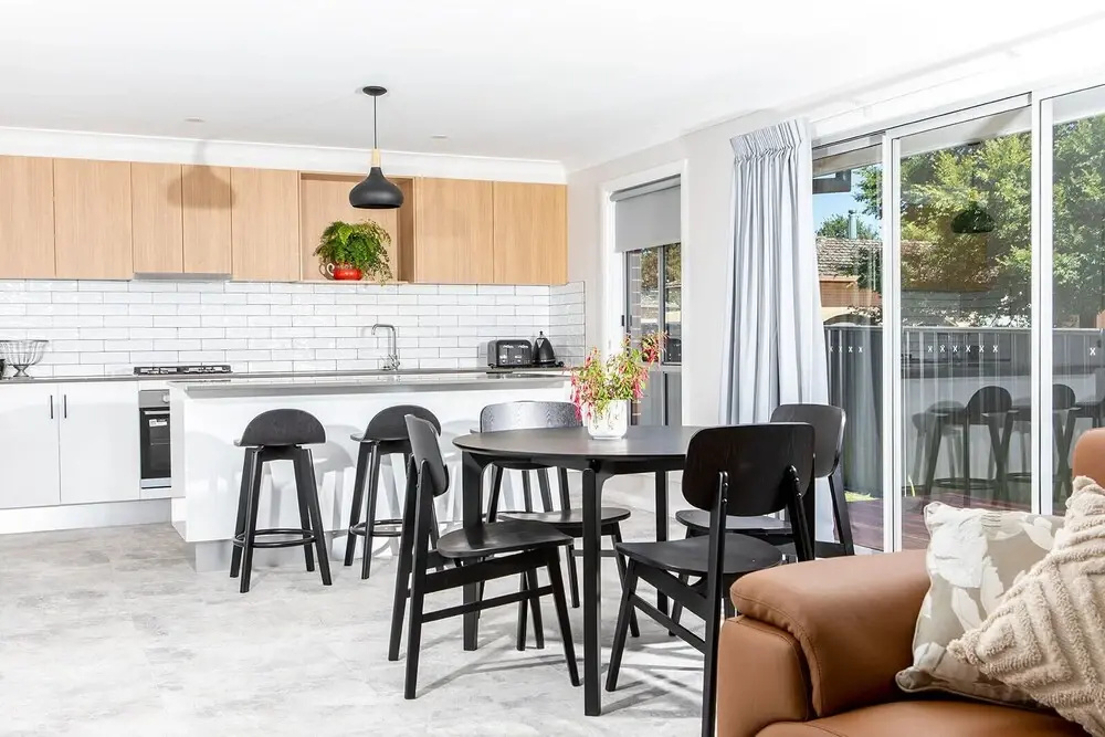 Uralla Apartments