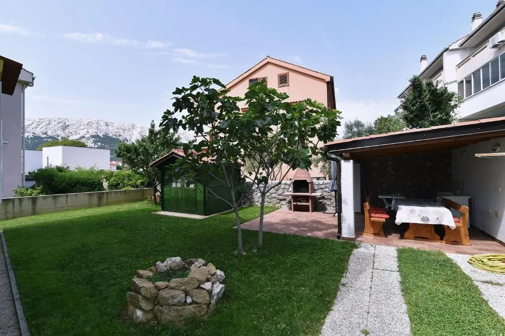 Apartments Luni II