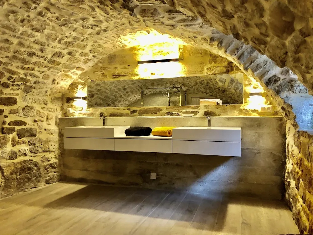 La Maison de Leonce