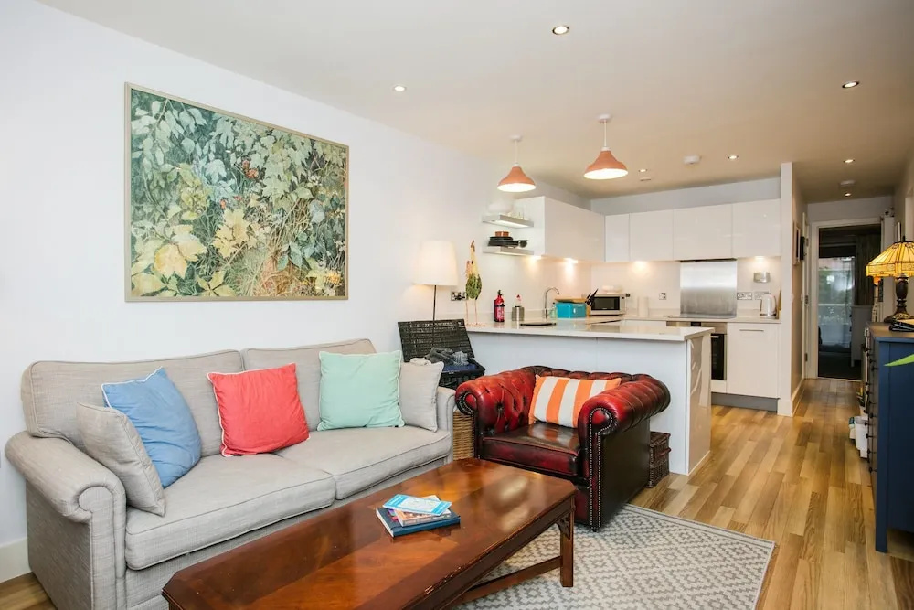 1 Bedroom Flat In Bethnal Green